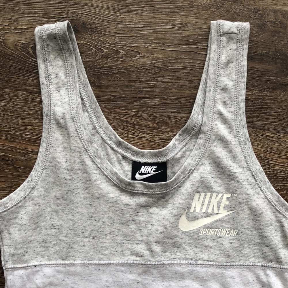 NEW Nike Tank - Picture 2 of 3
